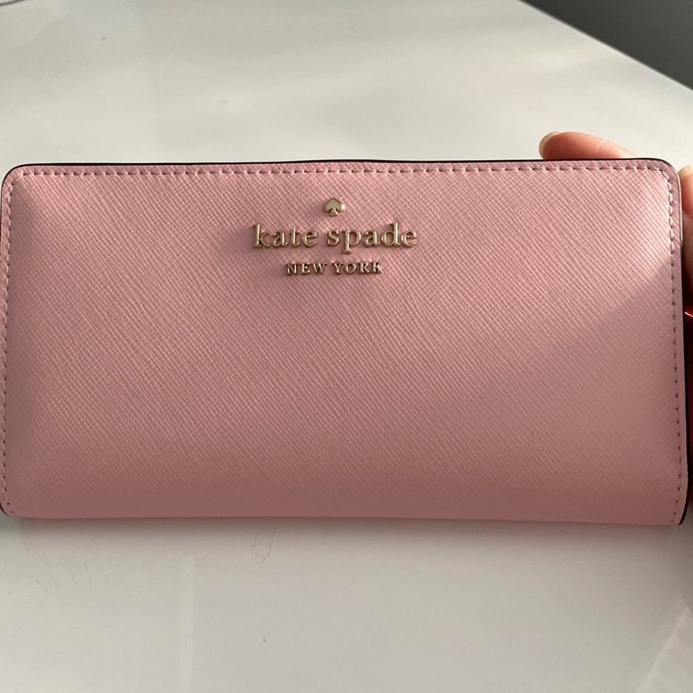 NWT Kate Spade slim Bifold Wallet